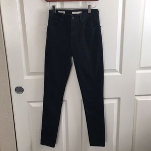 Levi womens skinny high rise jeans
